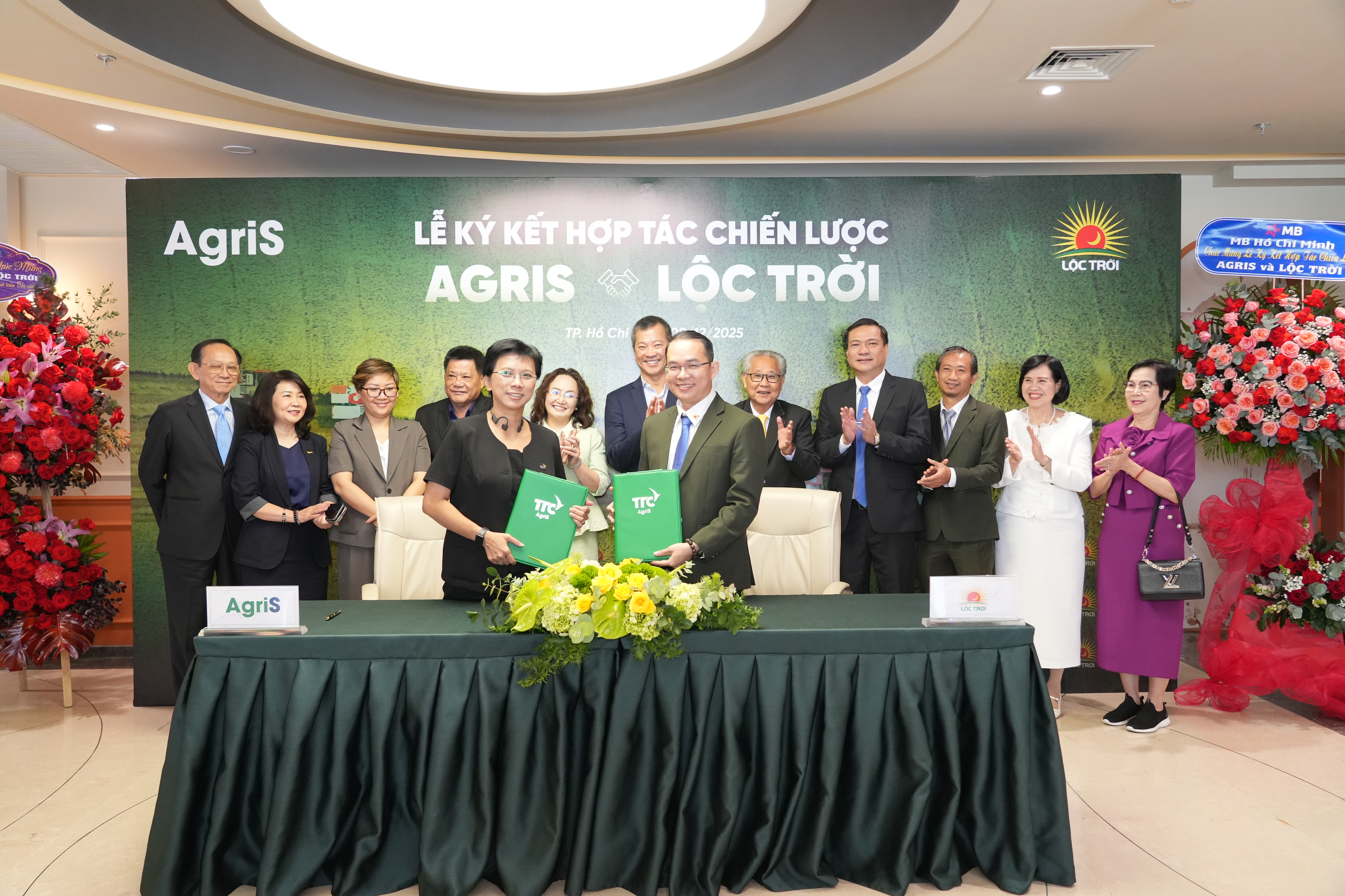 AgriS and Loc Troi Group Sign Strategic Partnership